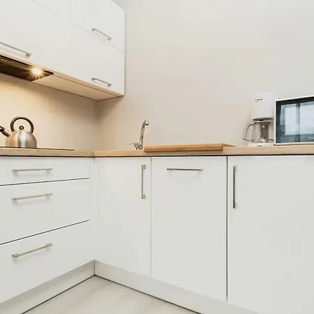 Apartament Swietojanska Przy Nabrzezu By Renters *