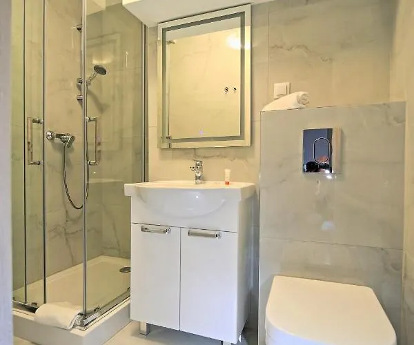 Apartament Swietojanska Przy Nabrzezu By Renters * غدينيا